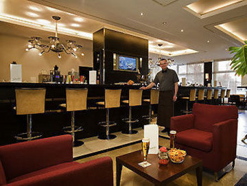 Occidental Newa Hotel